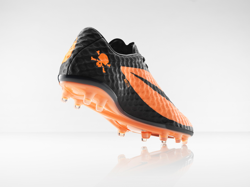 Illustration for article titled Nike Hypervenom: It's Like Playing Soccer Barefoot